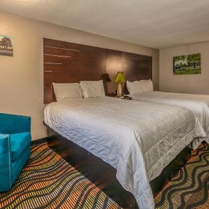 Queen Room Two Queen Beds